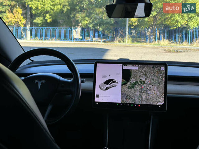 Білий Тесла Модель 3, об'ємом двигуна 0 л та пробігом 131 тис. км за 17500 $, фото 6 на Automoto.ua