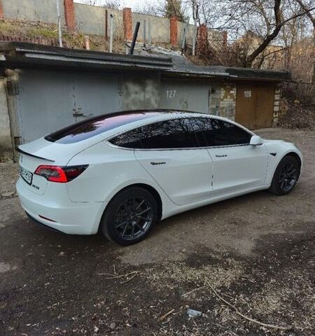 Білий Тесла Модель 3, об'ємом двигуна 0 л та пробігом 160 тис. км за 17000 $, фото 2 на Automoto.ua