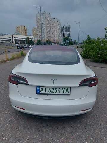 Белый Тесла Модель 3, объемом двигателя 0 л и пробегом 167 тыс. км за 18000 $, фото 1 на Automoto.ua
