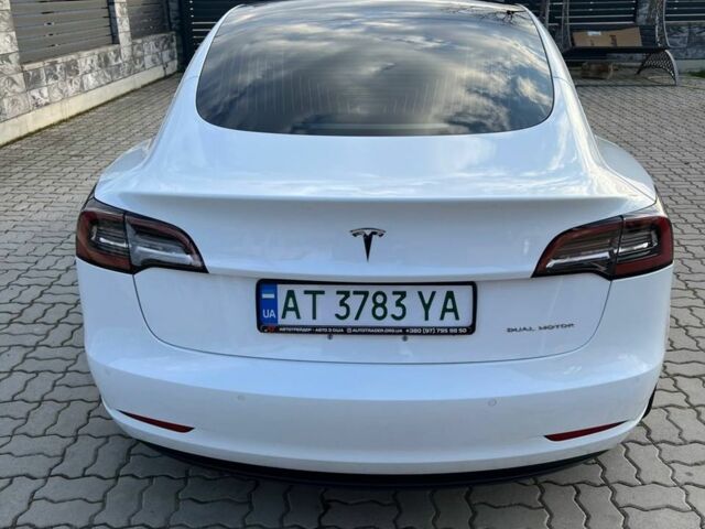 Белый Тесла Модель 3, объемом двигателя 0 л и пробегом 80 тыс. км за 19350 $, фото 13 на Automoto.ua