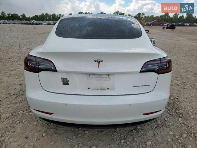 Білий Тесла Модель 3, об'ємом двигуна 0 л та пробігом 105 тис. км за 3000 $, фото 5 на Automoto.ua
