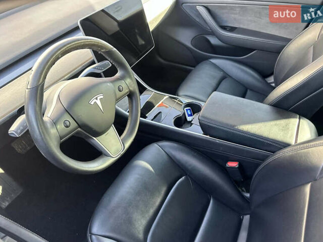 Белый Тесла Модель 3, объемом двигателя 0 л и пробегом 81 тыс. км за 15500 $, фото 8 на Automoto.ua