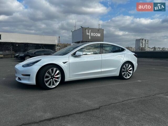 Білий Тесла Модель 3, об'ємом двигуна 0 л та пробігом 146 тис. км за 17200 $, фото 3 на Automoto.ua