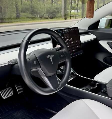 Тесла Модель 3 2018 у Львові на Automoto.ua Білий Тесла Модель 3, об'ємом двигуна 0 л та пробігом 60 тис. км за 17700 $, фото 12 на Automoto.ua