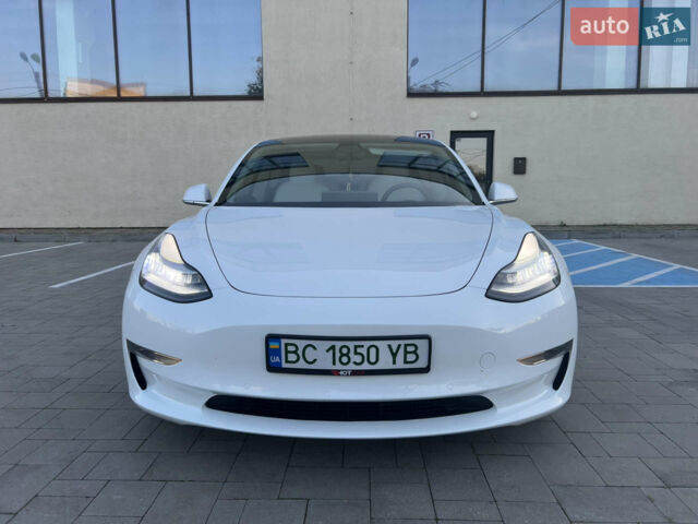 Белый Тесла Модель 3, объемом двигателя 0 л и пробегом 133 тыс. км за 17500 $, фото 19 на Automoto.ua