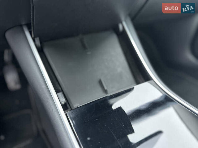 Білий Тесла Модель 3, об'ємом двигуна 0 л та пробігом 118 тис. км за 14999 $, фото 70 на Automoto.ua