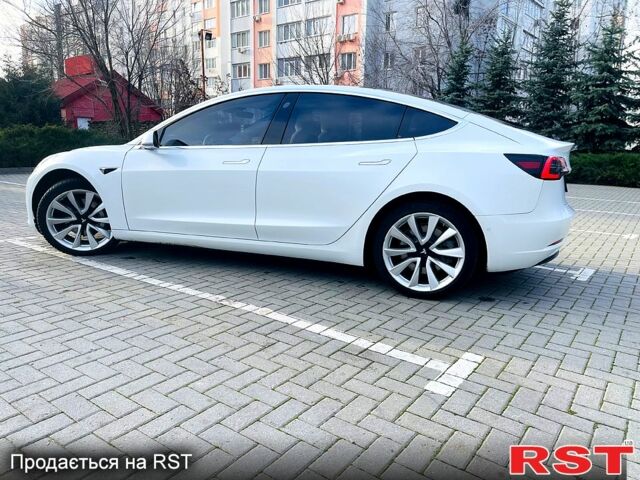 Білий Тесла Модель 3, об'ємом двигуна 0 л та пробігом 114 тис. км за 19000 $, фото 5 на Automoto.ua