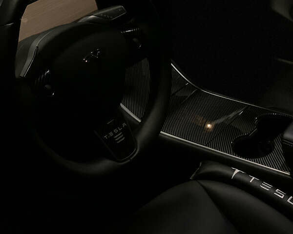 Белый Тесла Модель 3, объемом двигателя 0 л и пробегом 152 тыс. км за 25000 $, фото 7 на Automoto.ua