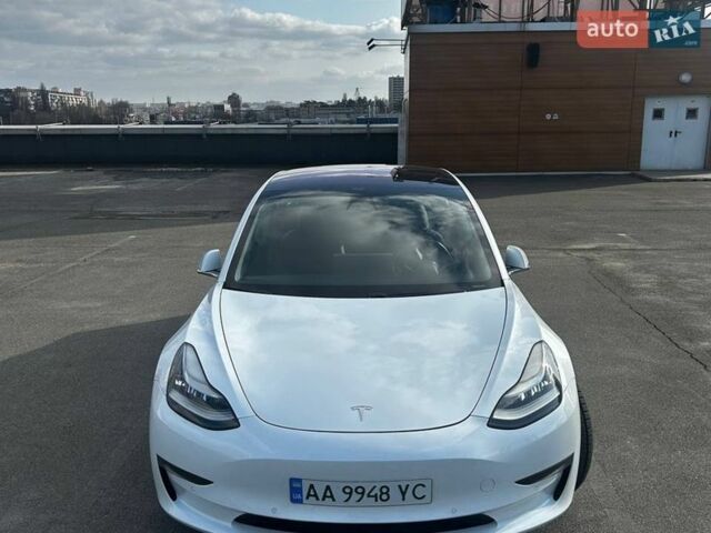 Білий Тесла Модель 3, об'ємом двигуна 0 л та пробігом 146 тис. км за 17200 $, фото 9 на Automoto.ua