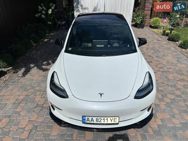 Білий Тесла Модель 3, об'ємом двигуна 0 л та пробігом 126 тис. км за 15500 $, фото 12 на Automoto.ua