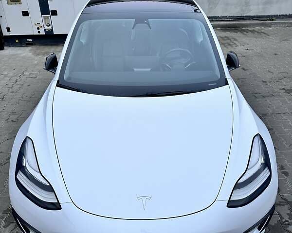 Білий Тесла Модель 3, об'ємом двигуна 0 л та пробігом 89 тис. км за 20500 $, фото 6 на Automoto.ua