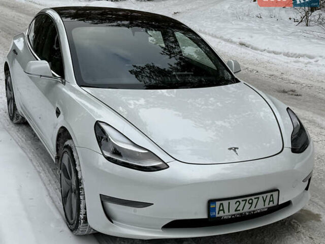 Белый Тесла Модель 3, объемом двигателя 0 л и пробегом 185 тыс. км за 13500 $, фото 5 на Automoto.ua