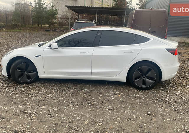 Белый Тесла Модель 3, объемом двигателя 0 л и пробегом 100 тыс. км за 15200 $, фото 7 на Automoto.ua