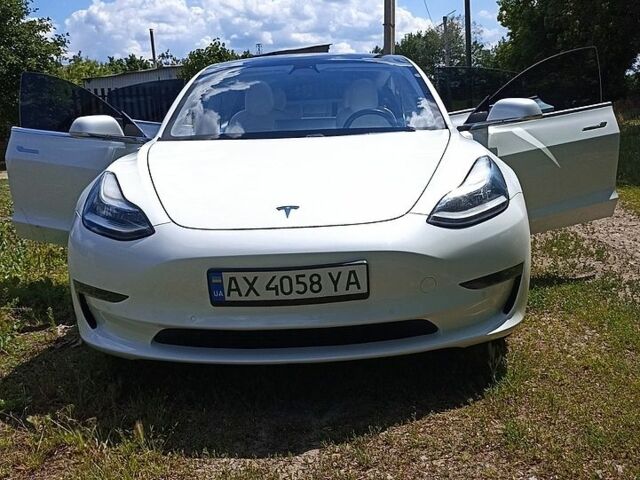 Білий Тесла Модель 3, об'ємом двигуна 0 л та пробігом 119 тис. км за 15250 $, фото 7 на Automoto.ua