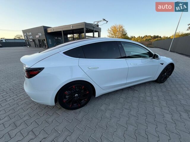 Белый Тесла Модель 3, объемом двигателя 0 л и пробегом 240 тыс. км за 18000 $, фото 14 на Automoto.ua