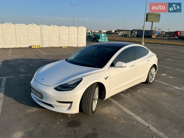 Білий Тесла Модель 3, об'ємом двигуна 0 л та пробігом 95 тис. км за 17200 $, фото 6 на Automoto.ua