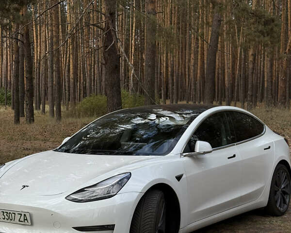Белый Тесла Модель 3, объемом двигателя 0 л и пробегом 147 тыс. км за 15700 $, фото 25 на Automoto.ua
