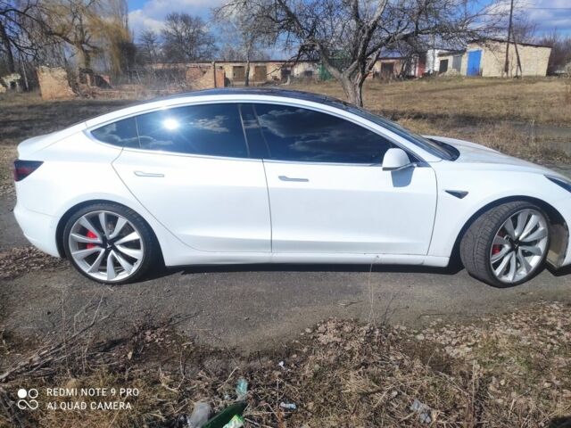 Білий Тесла Модель 3, об'ємом двигуна 0 л та пробігом 51 тис. км за 18500 $, фото 14 на Automoto.ua