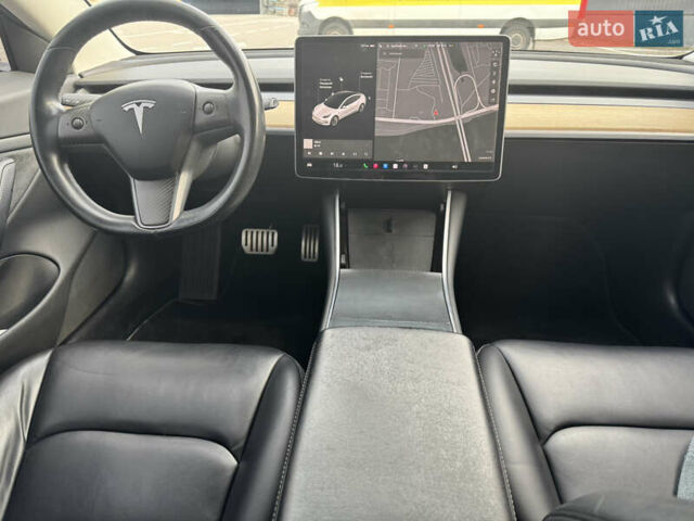 Белый Тесла Модель 3, объемом двигателя 0 л и пробегом 299 тыс. км за 16000 $, фото 14 на Automoto.ua