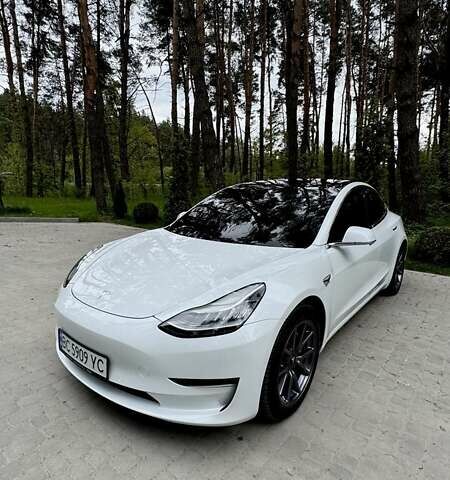 Тесла Модель 3 2018 у Львові на Automoto.ua Білий Тесла Модель 3, об'ємом двигуна 0 л та пробігом 60 тис. км за 17700 $, фото 2 на Automoto.ua