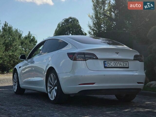 Белый Тесла Модель 3, объемом двигателя 0 л и пробегом 145 тыс. км за 16600 $, фото 11 на Automoto.ua