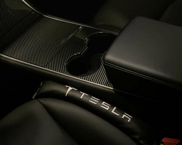 Белый Тесла Модель 3, объемом двигателя 0 л и пробегом 152 тыс. км за 25000 $, фото 8 на Automoto.ua