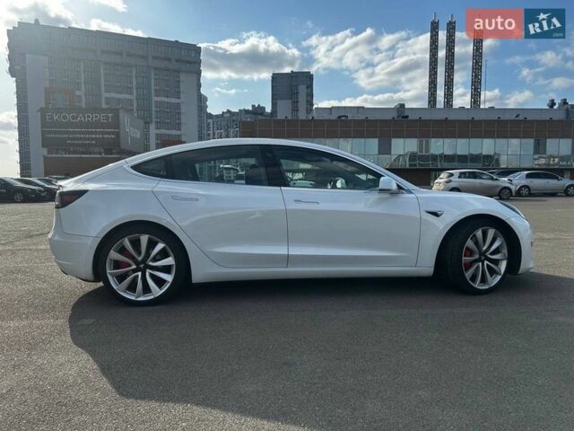 Білий Тесла Модель 3, об'ємом двигуна 0 л та пробігом 146 тис. км за 17200 $, фото 2 на Automoto.ua