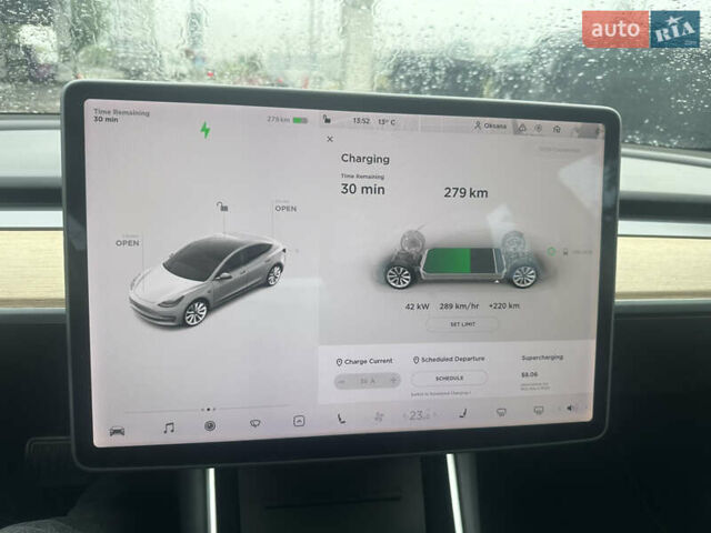 Белый Тесла Модель 3, объемом двигателя 0 л и пробегом 86 тыс. км за 16000 $, фото 6 на Automoto.ua
