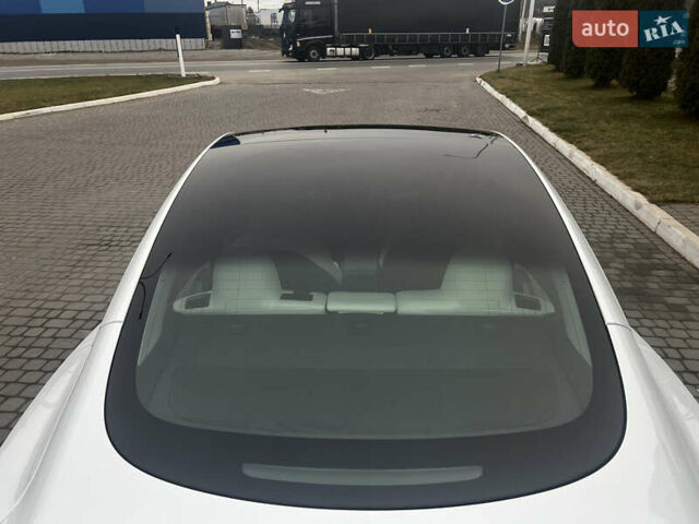 Белый Тесла Модель 3, объемом двигателя 0 л и пробегом 85 тыс. км за 19399 $, фото 21 на Automoto.ua