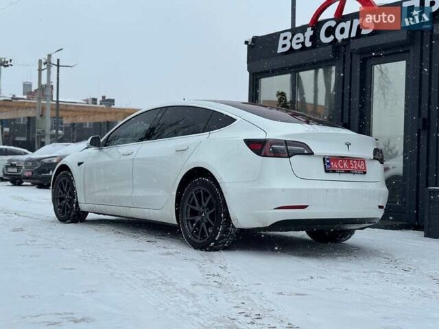 Білий Тесла Модель 3, об'ємом двигуна 0 л та пробігом 140 тис. км за 16000 $, фото 3 на Automoto.ua