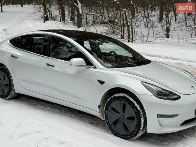 Білий Тесла Модель 3, об'ємом двигуна 0 л та пробігом 185 тис. км за 15000 $, фото 9 на Automoto.ua