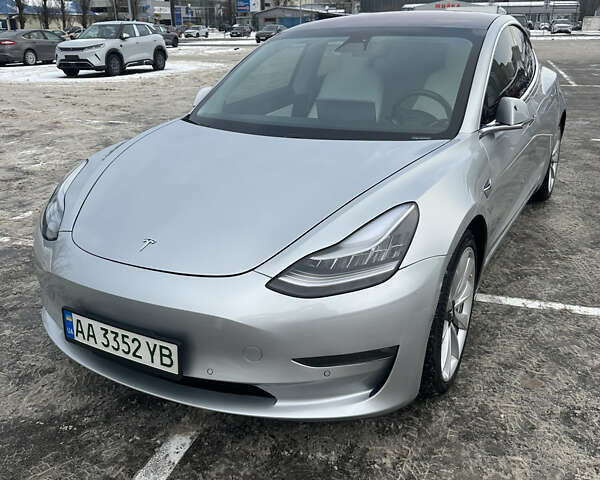 Белый Тесла Модель 3, объемом двигателя 0 л и пробегом 108 тыс. км за 17500 $, фото 19 на Automoto.ua