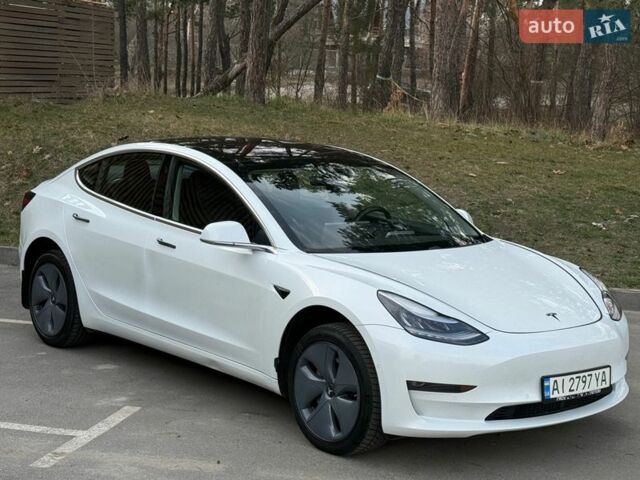 Белый Тесла Модель 3, объемом двигателя 0 л и пробегом 186 тыс. км за 13900 $, фото 10 на Automoto.ua