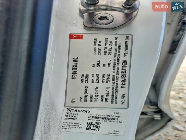 Білий Тесла Модель 3, об'ємом двигуна 0 л та пробігом 89 тис. км за 5000 $, фото 12 на Automoto.ua