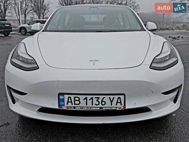 Белый Тесла Модель 3, объемом двигателя 0 л и пробегом 100 тыс. км за 14900 $, фото 10 на Automoto.ua