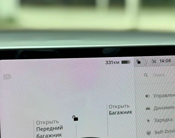 Белый Тесла Модель 3, объемом двигателя 0 л и пробегом 90 тыс. км за 15950 $, фото 46 на Automoto.ua