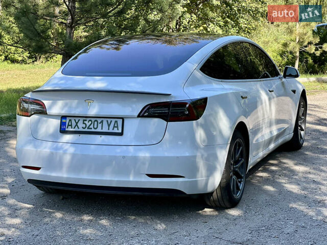Белый Тесла Модель 3, объемом двигателя 0 л и пробегом 176 тыс. км за 16000 $, фото 10 на Automoto.ua