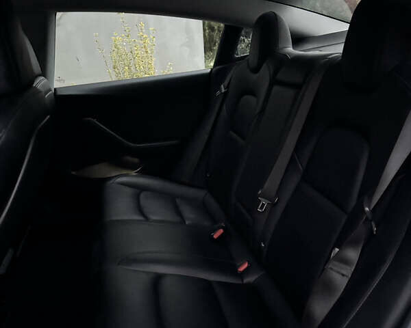 Белый Тесла Модель 3, объемом двигателя 0 л и пробегом 123 тыс. км за 16900 $, фото 29 на Automoto.ua