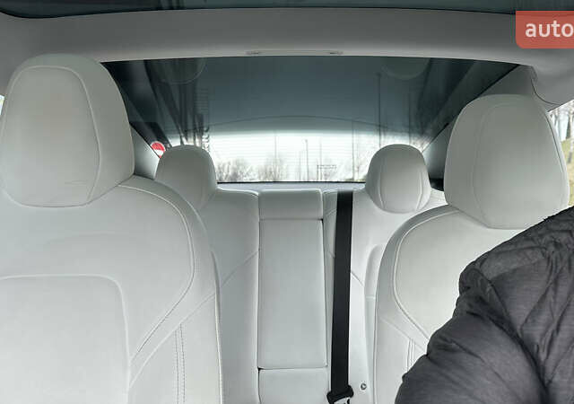 Білий Тесла Модель 3, об'ємом двигуна 0 л та пробігом 139 тис. км за 17200 $, фото 15 на Automoto.ua