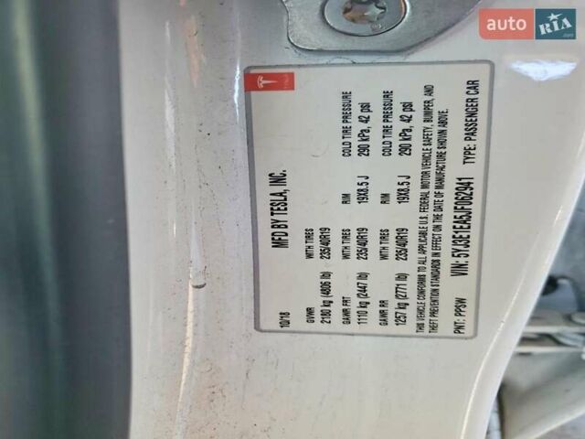 Білий Тесла Модель 3, об'ємом двигуна 0 л та пробігом 70 тис. км за 5000 $, фото 11 на Automoto.ua