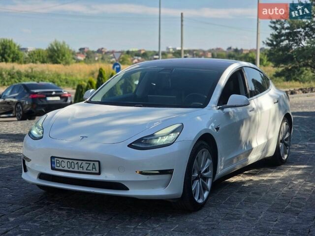 Белый Тесла Модель 3, объемом двигателя 0 л и пробегом 145 тыс. км за 16600 $, фото 22 на Automoto.ua