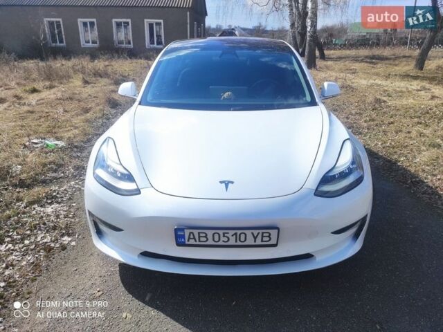 Білий Тесла Модель 3, об'ємом двигуна 0 л та пробігом 51 тис. км за 18500 $, фото 13 на Automoto.ua