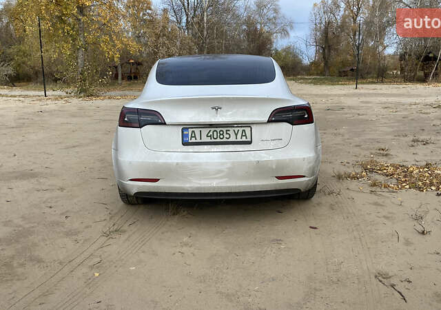 Белый Тесла Модель 3, объемом двигателя 0 л и пробегом 138 тыс. км за 17200 $, фото 2 на Automoto.ua