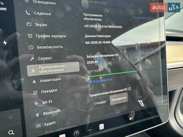 Белый Тесла Модель 3, объемом двигателя 0 л и пробегом 299 тыс. км за 16000 $, фото 18 на Automoto.ua