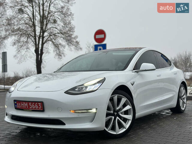 Білий Тесла Модель 3, об'ємом двигуна 0 л та пробігом 118 тис. км за 14999 $, фото 37 на Automoto.ua