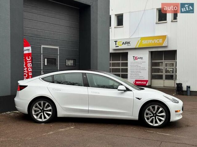 Білий Тесла Модель 3, об'ємом двигуна 0 л та пробігом 35 тис. км за 19500 $, фото 9 на Automoto.ua