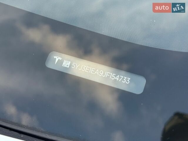 Белый Тесла Модель 3, объемом двигателя 0 л и пробегом 186 тыс. км за 13900 $, фото 30 на Automoto.ua