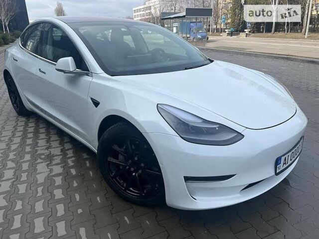 Белый Тесла Модель 3, объемом двигателя 0 л и пробегом 92 тыс. км за 22999 $, фото 7 на Automoto.ua