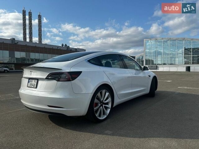 Білий Тесла Модель 3, об'ємом двигуна 0 л та пробігом 146 тис. км за 17200 $, фото 8 на Automoto.ua