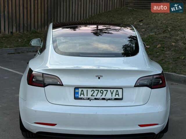 Белый Тесла Модель 3, объемом двигателя 0 л и пробегом 186 тыс. км за 13900 $, фото 15 на Automoto.ua